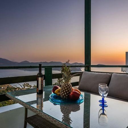 Melisses Sea View House Villa Plaka  Eksteriør billede