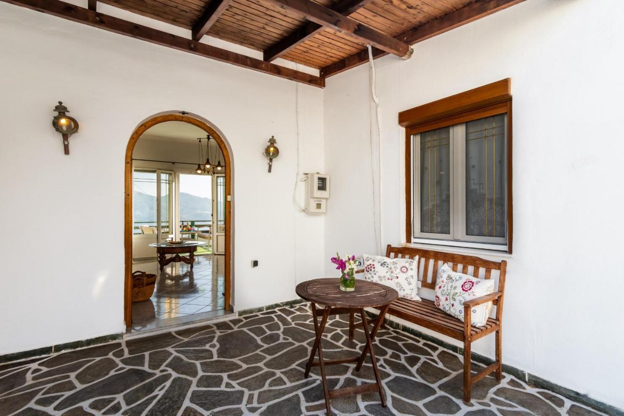 Melisses Sea View House Villa Plaka  Eksteriør billede