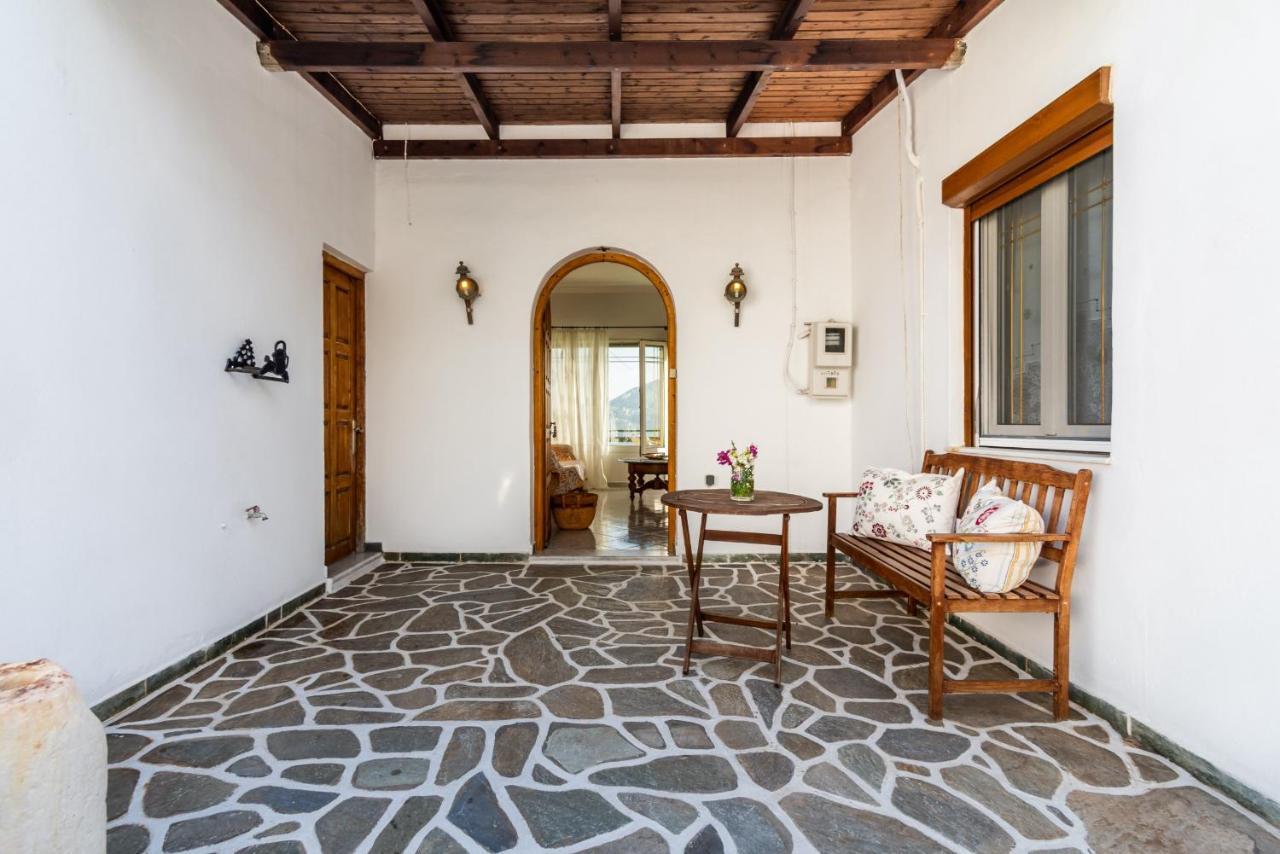 Melisses Sea View House Villa Plaka  Eksteriør billede